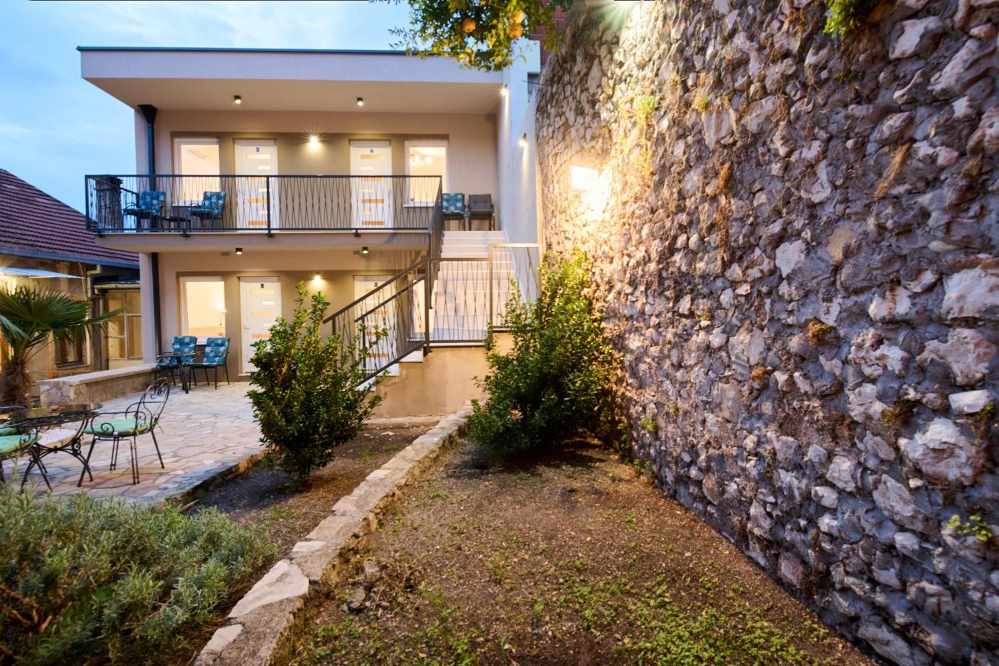 Sultan Apartments موستار المظهر الخارجي الصورة